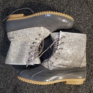 Sparkle glitter duck train boots
